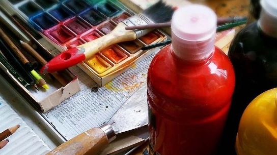 نقاشی کردن چه مزایایی برای سلامتی و ذهن شما دارد؟