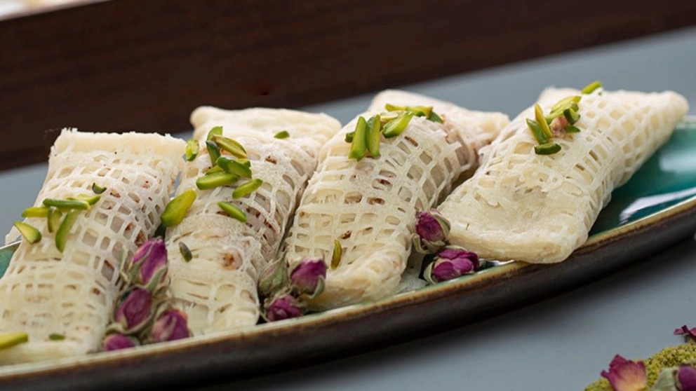 سوغات محلی گیلان تی دیله وا، تولیدی نان برنجی و رشته خشکار در سنگر