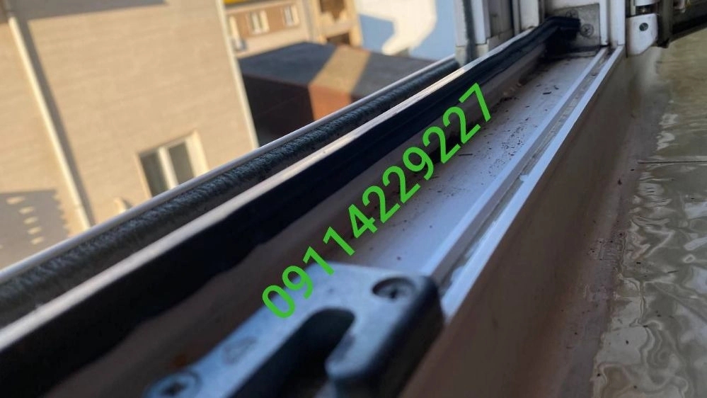 تعویض لولا زاماک رگلاژ آب بندی و یراق پنجره دوجداره upvc در رشت