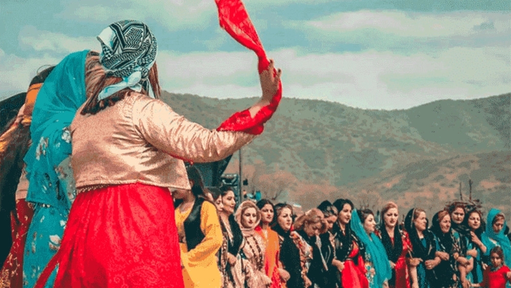 سفارش تولید و فروش لباس محلی در سردشت