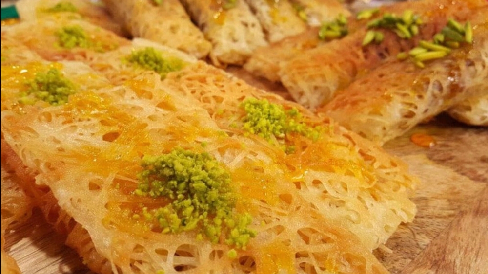 سوغات گیلان پوریحیی، فروش و پخش خشکبار و محصولات محلی در صومعه سرا