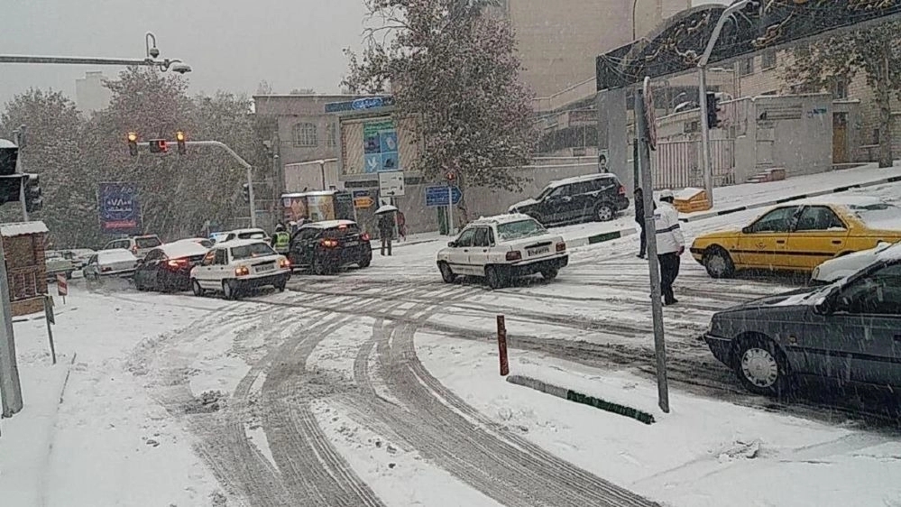 هشدار پلیس راهور: همراه داشتن تجهیزات زمستانی در مسیر‌های برفی الزامی است