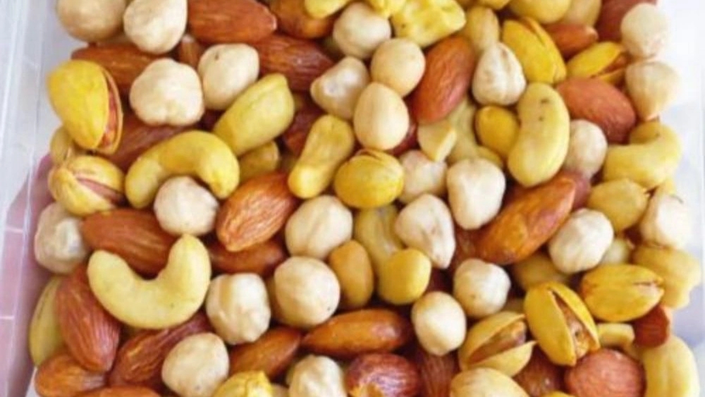 فروش آجیل 4 مغز در خشکبار سربداران