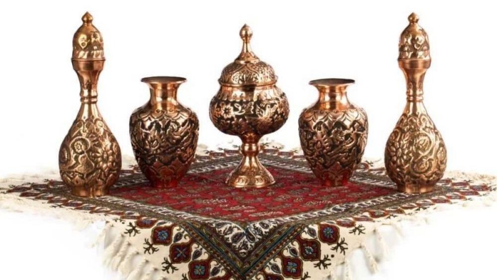 صنایع دستی خلیلیان، تولید و فروش انواع ظروف قلم‌ زنی برنجی و مسی در اصفهان