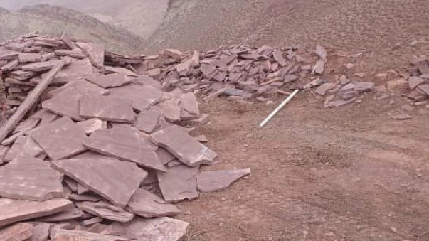 سنگ لاشه قمری، اجرا و فروش سنگ کوهی در دماوند تهران