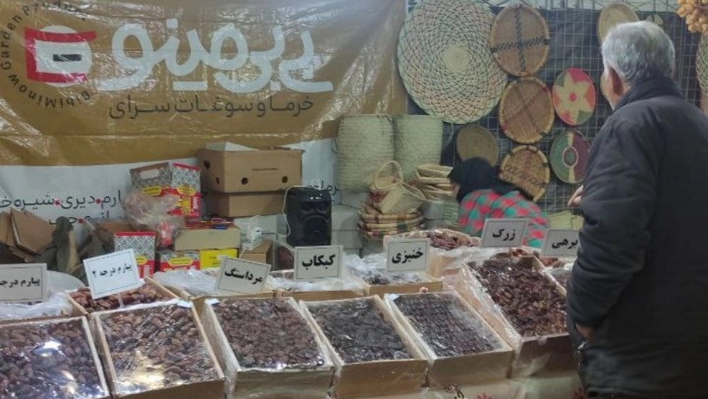 غرفه خرما و سوغات سرای بی بی مینو در نمایشگاه یلدای قزوین