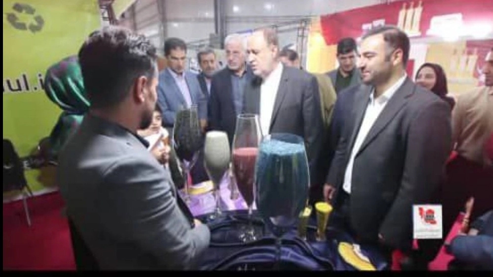 بازدید جناب آقای دکتر شانیان مدیرکل صنعت و معدن استان همدان از غرفه گرانول پرهیزکاران