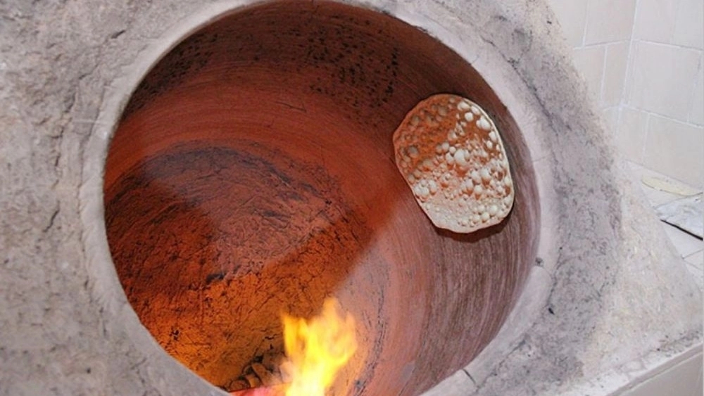 مقایسه تنور نانوایی و تنور سنتی خانگی