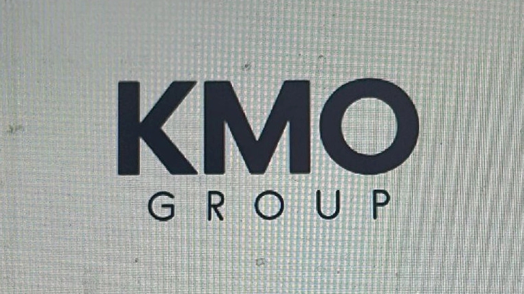 K-M-O Group، اجرای پروژه های صنعتی نیمه صنعتی در اصفهان
