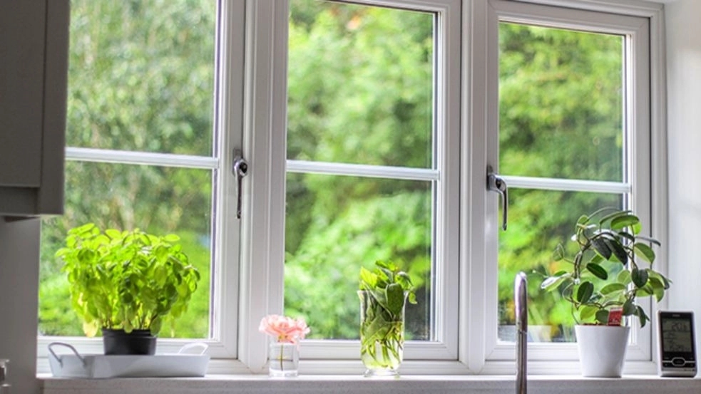 مزایای استفاده از پنجره دوجداره UPVC در برازجان؛ راهکاری نوین برای صرفهجویی انرژی