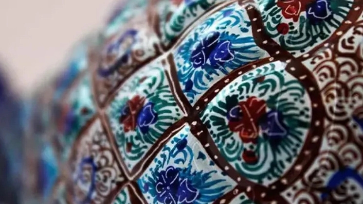 صنایع دستی سنتی و مدرن در آموزشگاه خیاطی اصفهان