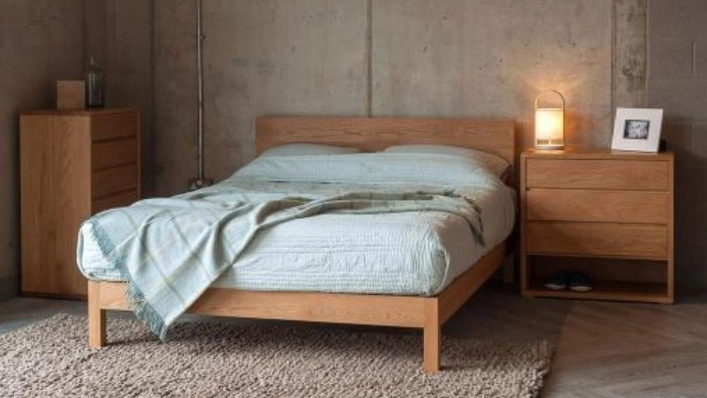 تفاوت سرویس خواب MDF و چوب طبیعی: راهنمای جامع از گالری امین تبریز