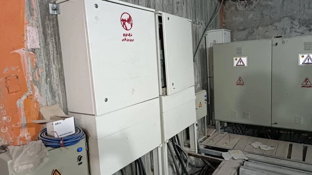 طراحی، ساخت و مونتاژ انواع تابلو برق صنعتی، روشنایی، فشار متوسط و ضعیف