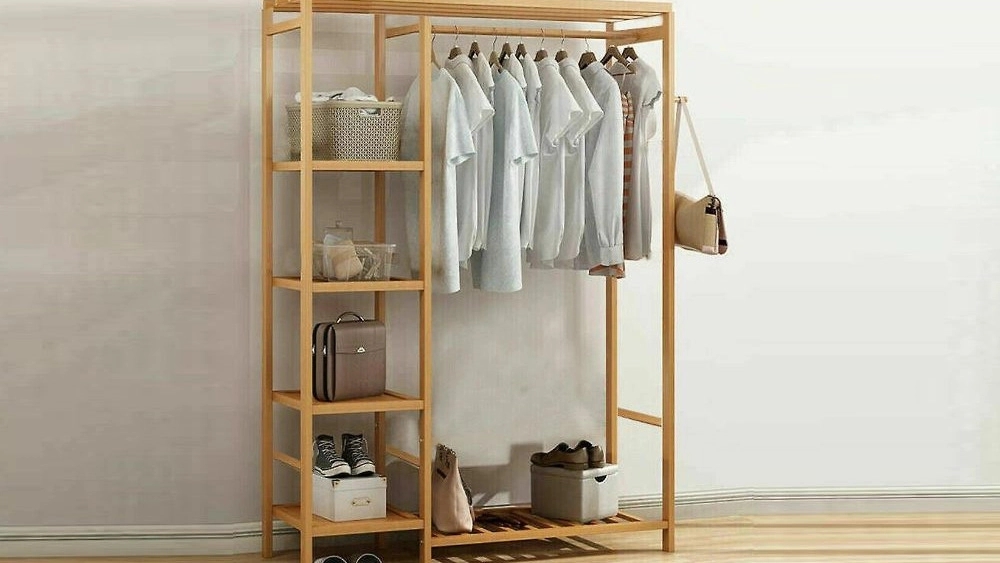 ساخت رگال و استند فلزی برای فروشگاه‌های پوشاک در رشت