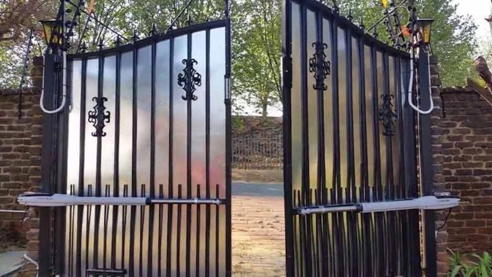 مزایای استفاده از خدمات مجموعه کرکره برقی مالمیر برای تعمیر جک برقی در اندیشه