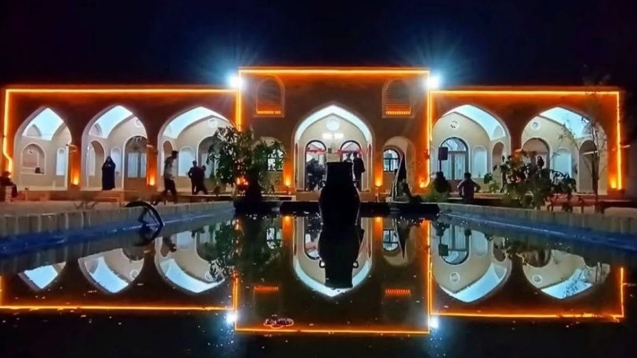 اقامتگاه بومگردی بابا رجب، رزرو اقامتگاه سنتی در کاشان