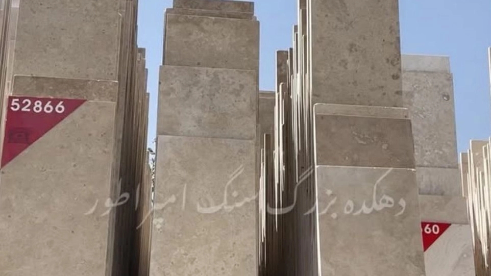 دهکده سنگ امپراطور، تولید فروش و اجرای سنگ ساختمانی و نما رومی در اصفهان