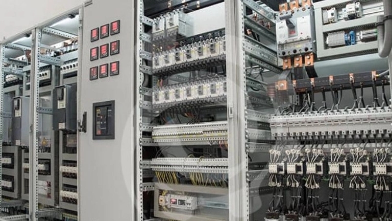 مجموعه پایکار صنعت تاجیک، خدمات تخصصی برق و اتوماسیون صنعتی در ورامین