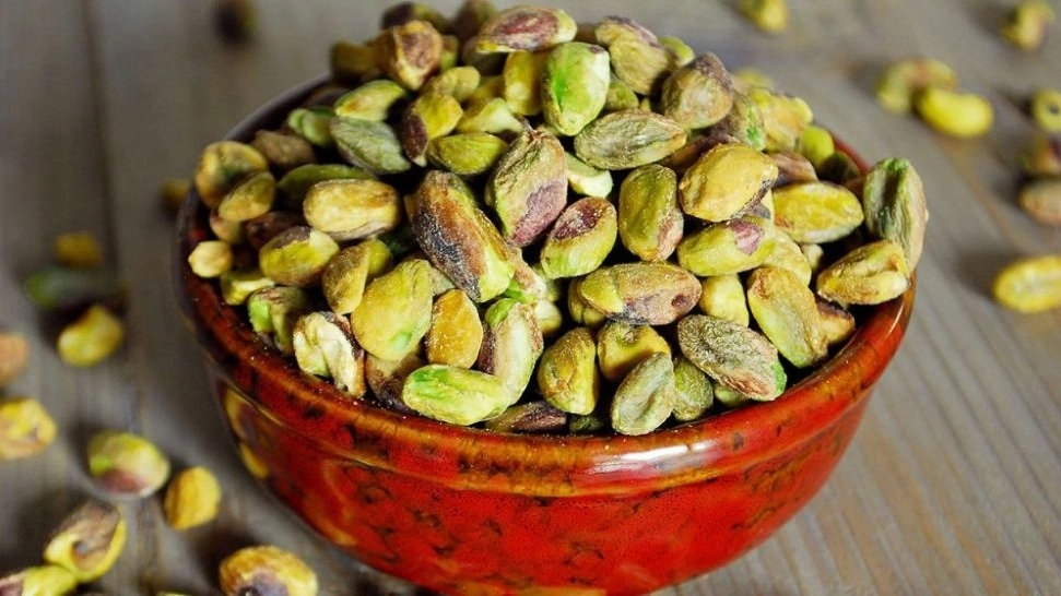 تاثیر اقلیم گناباد بر طعم و کیفیت بی‌نظیر پسته بادامی و فندقی