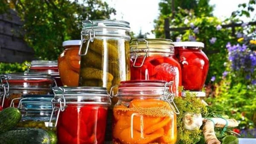 شوریجات احمدی، تولید عرضه انواع ترشیجات و شوریجات در همدان