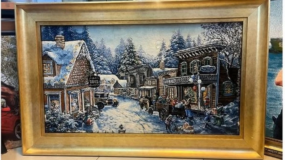 فروشگاه قاب حسینی، تولید و فروش انواع قاب پی‌ وی‌ سی و چوبی در قم