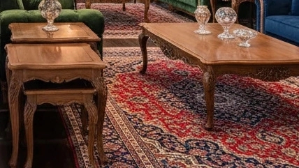 تفاوت میز عسلی چوبی و MDF در محصولات تولیدی کاج سفید