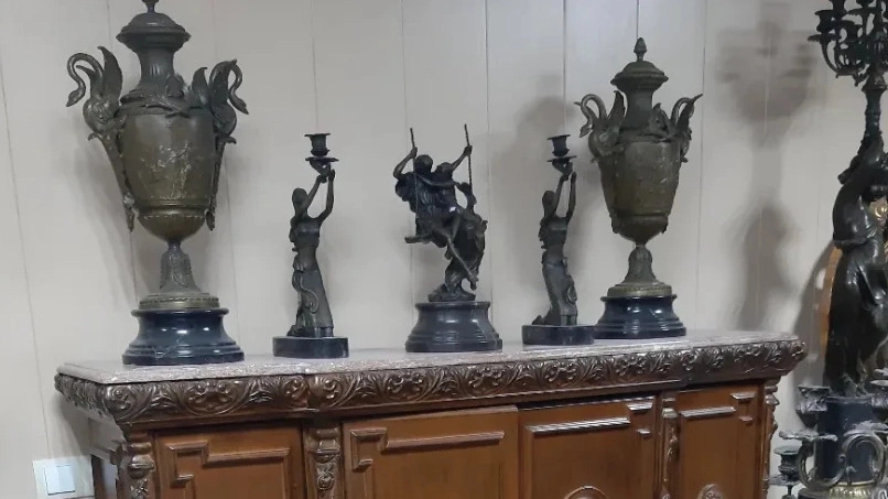 خرید لوازم آنتیک وارداتی از گالری سلیمانی اردبیل