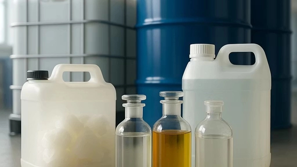 شرکت جی کوش کاوه، فروش پارافین جامد مایع روغن کرچک گلیسیرین در اصفهان