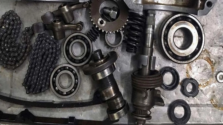 خريد قطعات موتور و خودرو در فروشگاه پارس المپیک یدک