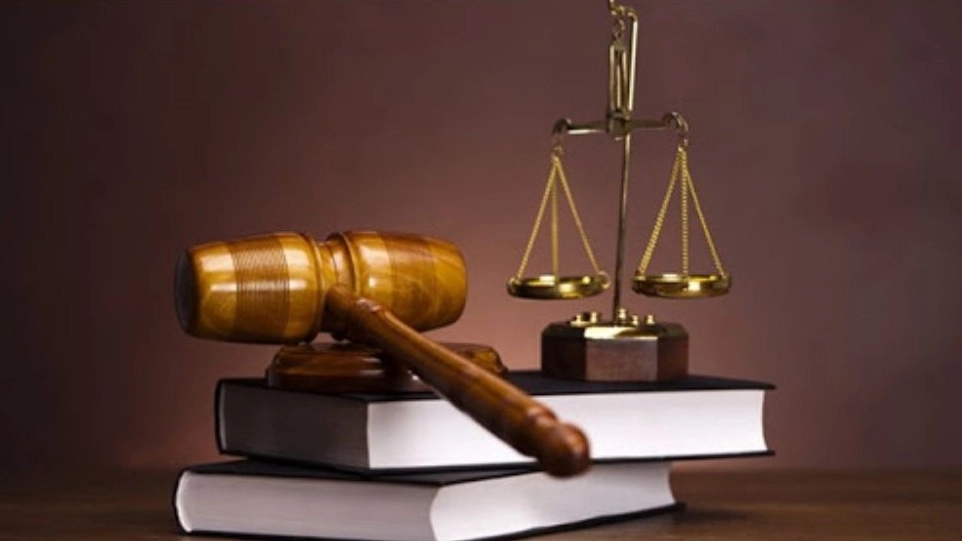 دفتر وکالت آقای علیزاده، وکیل و مشاوره حقوقی در تهران