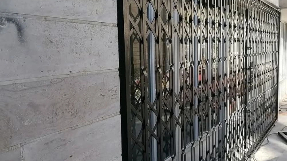 درب آکاردئونی شکیبا، تولید فروش حفاظ شاخ گوزنی و درب ضدسرقت در مهرشهر