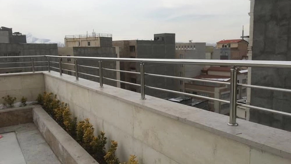 نصب نرده بالکن و تراس و راه پله در ارومیه