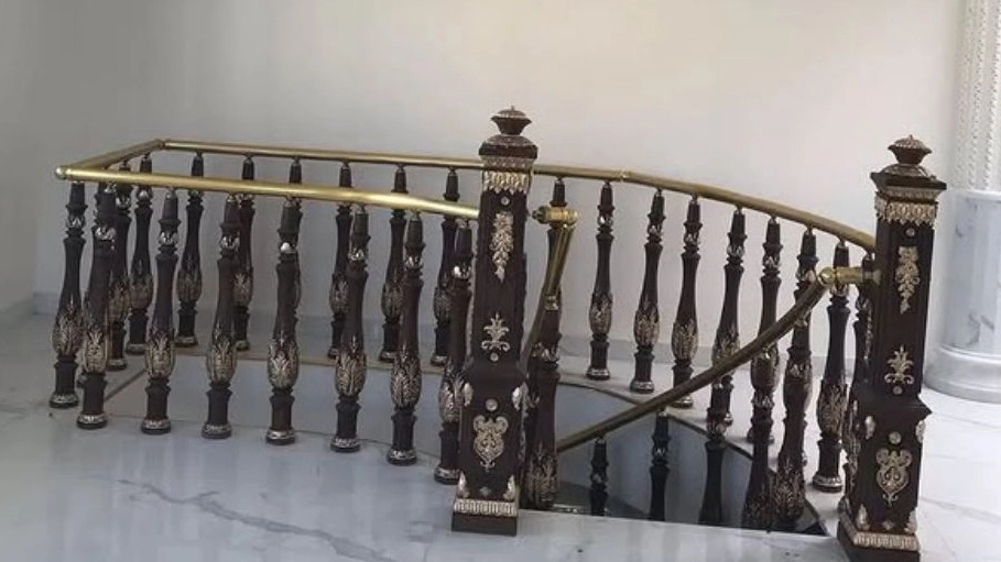 طراحی نرده راه پله سفارشی در ارومیه
