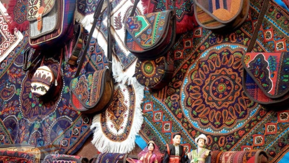 صنایع دستی ریحانه، فروش آموزش و ساخت عروسک کاموایی گیوه در بشرویه