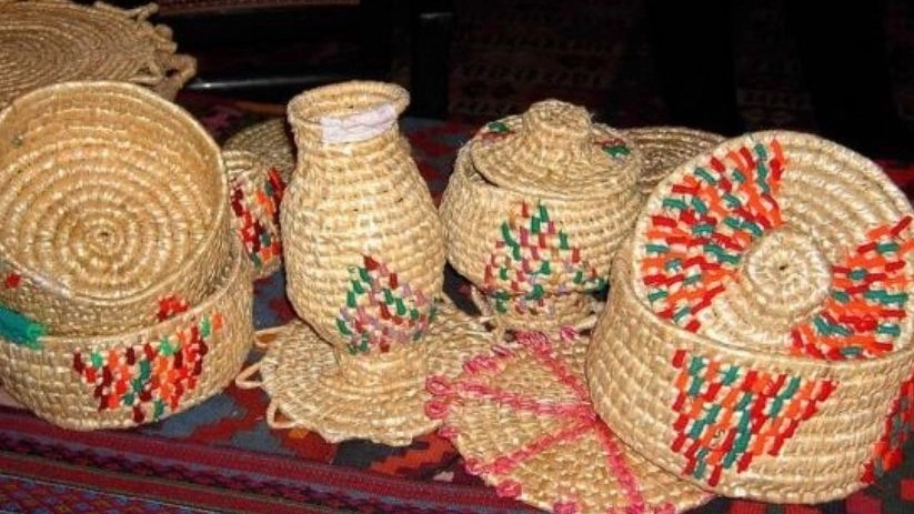 حصیر بافی حنا در خمام  هنر دستی اصیل گیلان