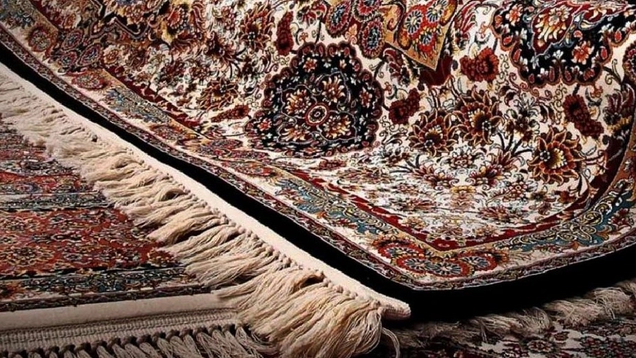 شستشوی انواع فرش دستباف و ماشینی در قائم‌شهر