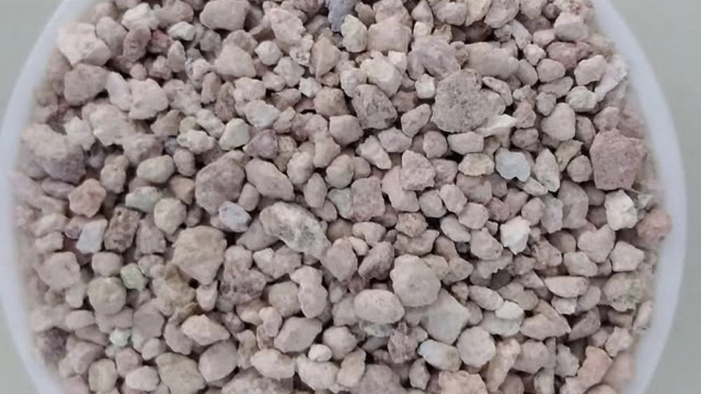 تولیدی خاک بستر مرغداری در گناباد