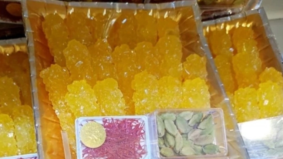 بهترین مرکز فروش زعفران هل و نبات در تهران