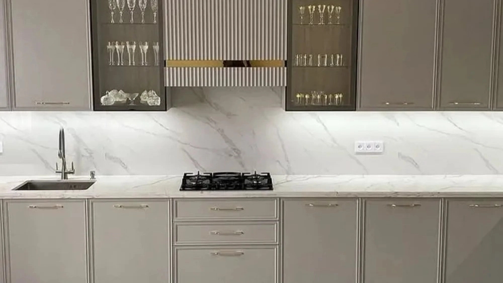طراحی و نصب کابینت و کمد دیواری مدرن  با چیدکو دیزاین