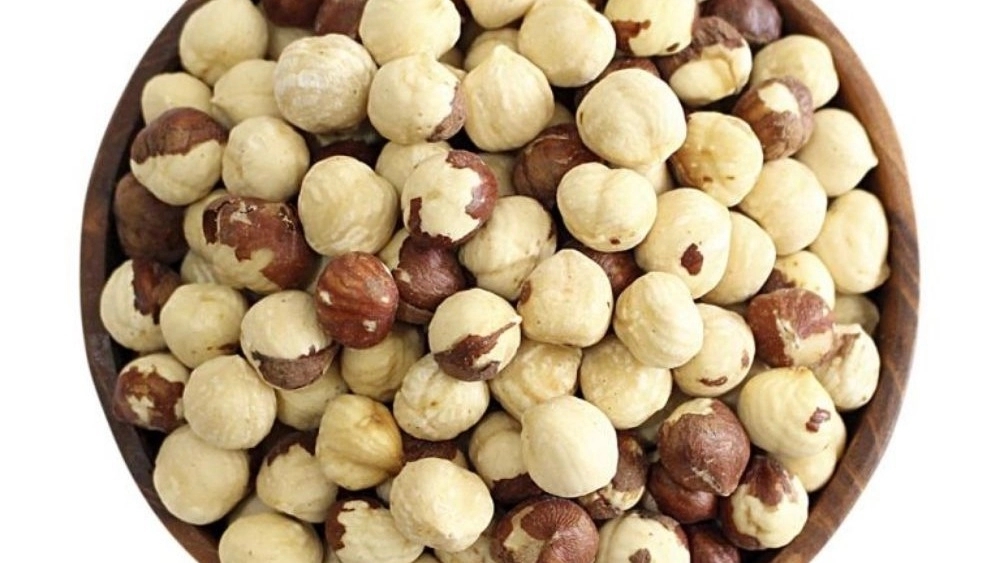 خرید مغز فندق در گیلان