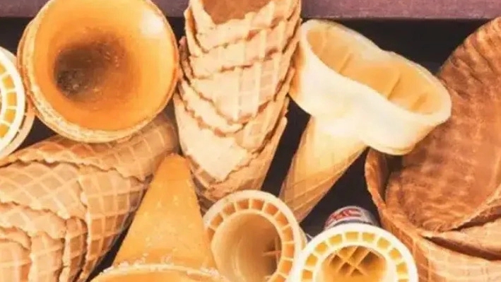 کارگاه صنعتی میلاد، ساخت دستگاه نان بستنی بیسکویتی در اصفهان