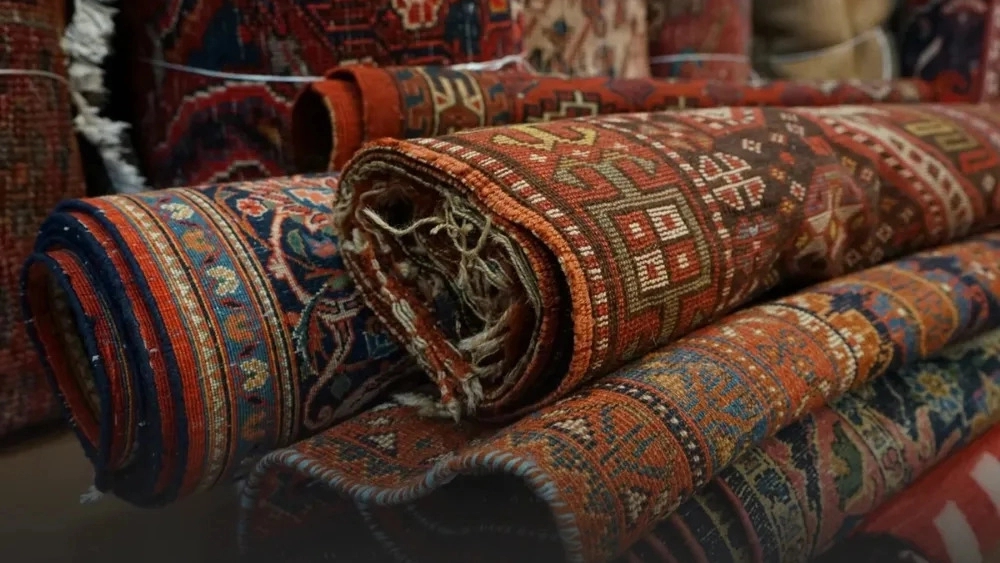 نگهداری فرش دستباف ابریشمی
