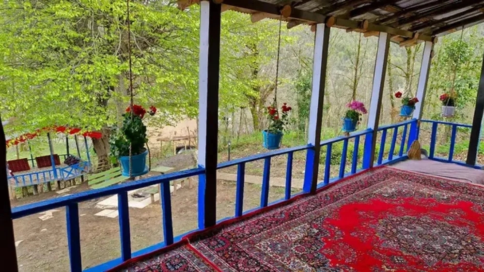 اقامتگاه فانوس، اجاره عمارت ویلایی در امامزاده هاشم رودبار