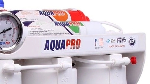 خرید دستگاه تصفیه آب ۷ مرحله مدل Aqua RO با عملکرد حرفه ای