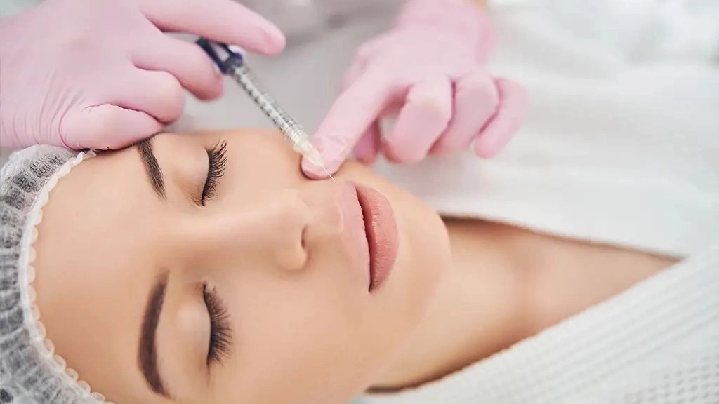 بهترین کلینیک زیبایی در فومن