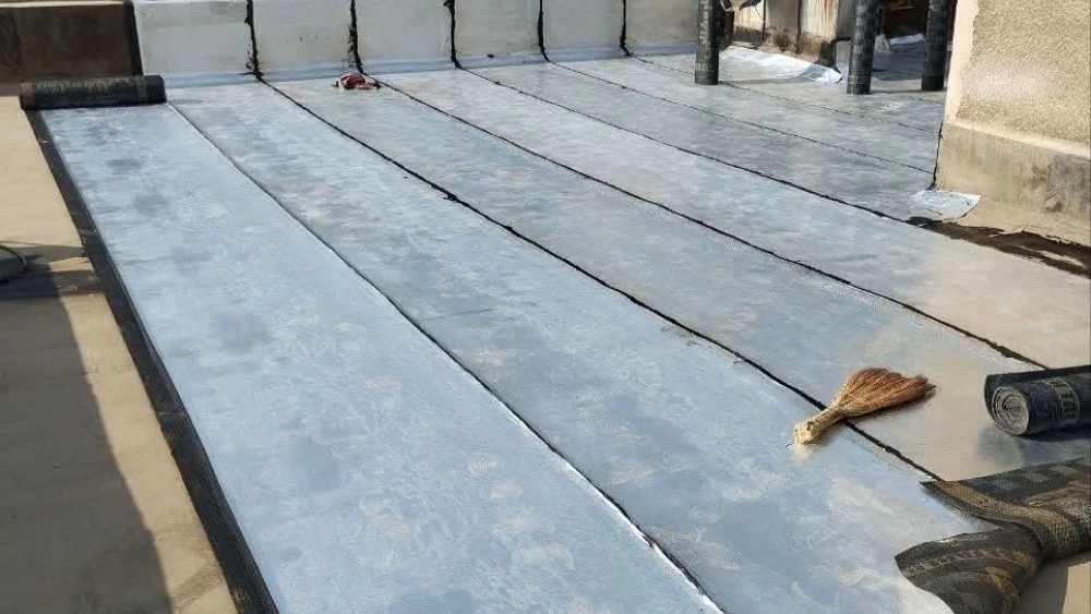اجرای فوری ایزوگام و قیرگونی در ونک و پارک وی
