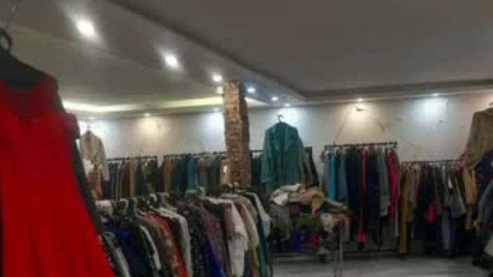 فروشگاه تاناکورا شیک، فروش لباس زنانه استوک و تاناکورا در خرم آباد