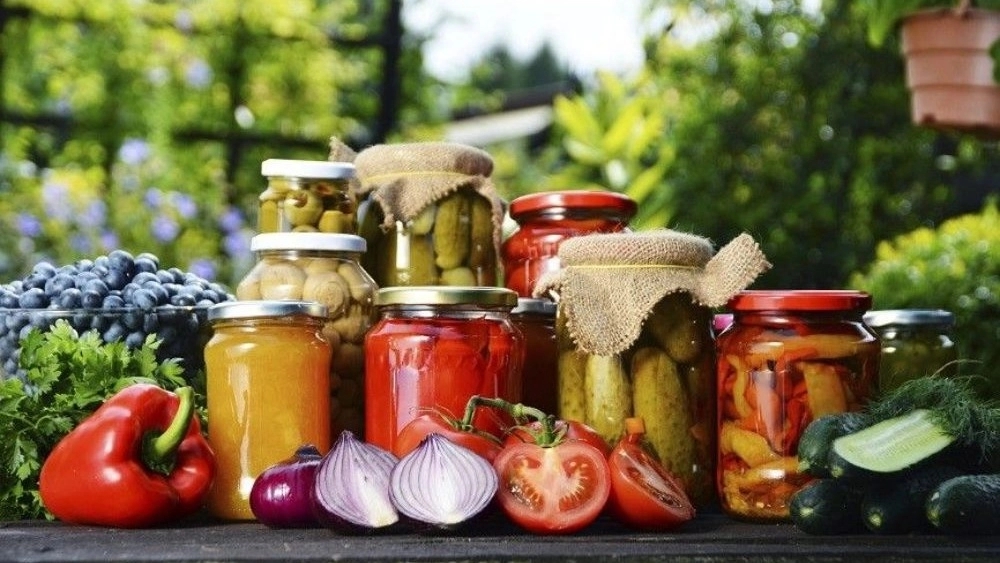 پخش عمده زیتون و ترشیجات خانگی در فروشگاه ادهمی