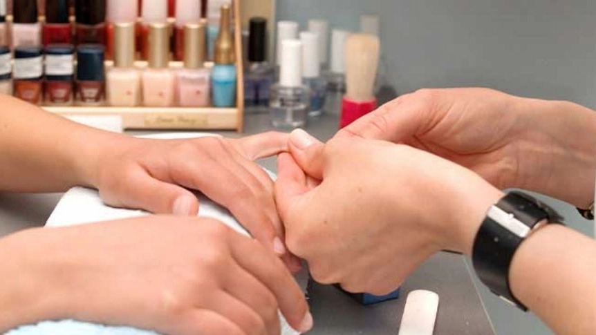 تفاوت کاشت پودر و کاشت ژل ناخن