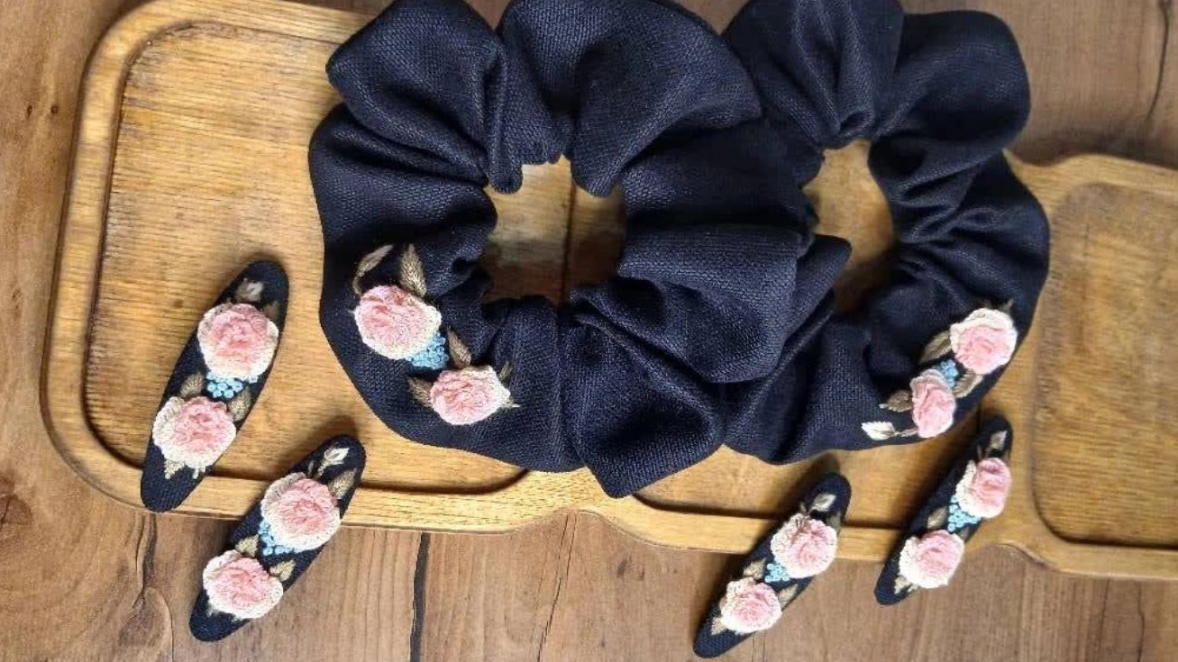خرید اکسسوری گلدوزی شده مو در رشت